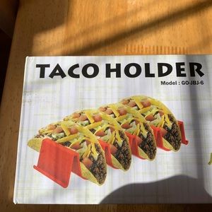 SOLD♥️♥️♥️♥️♥️piece NWOT TACO holder.  Never used.